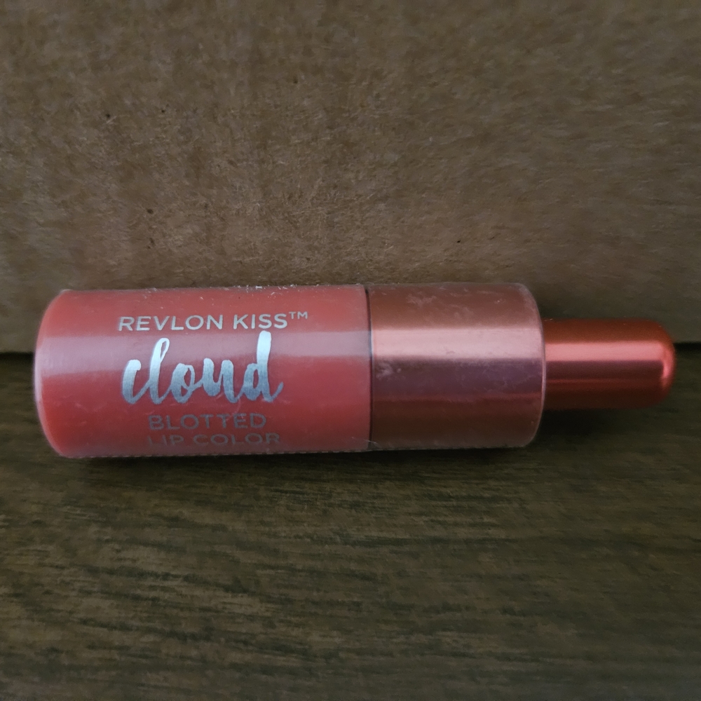 Revlon Kiss Cloud Blotted Lip Color (New)